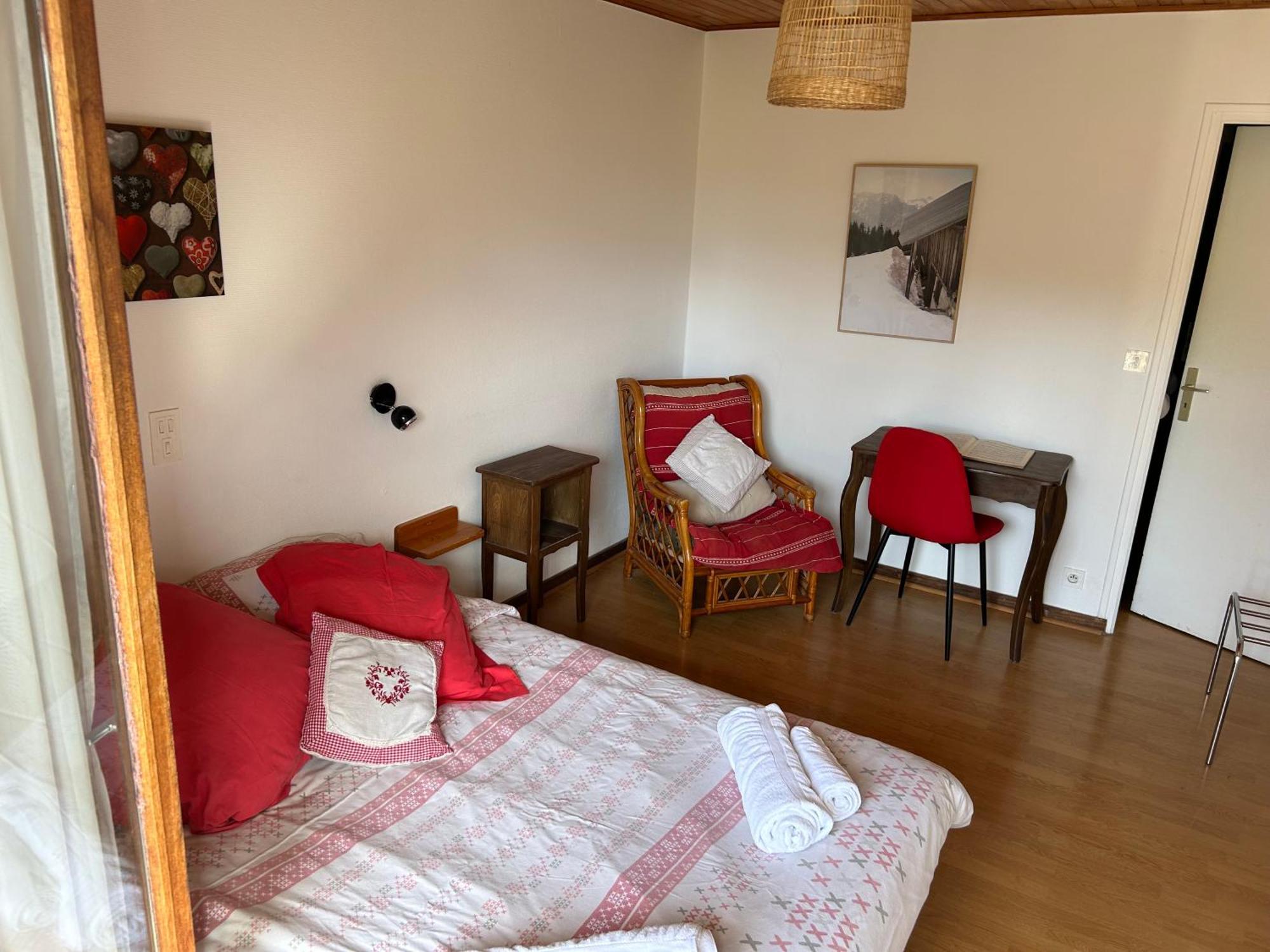 Les Tilleuls Le Biot Esterno foto