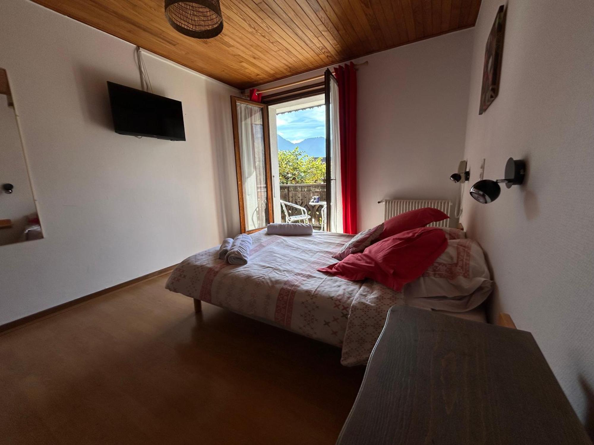 Les Tilleuls Le Biot Esterno foto