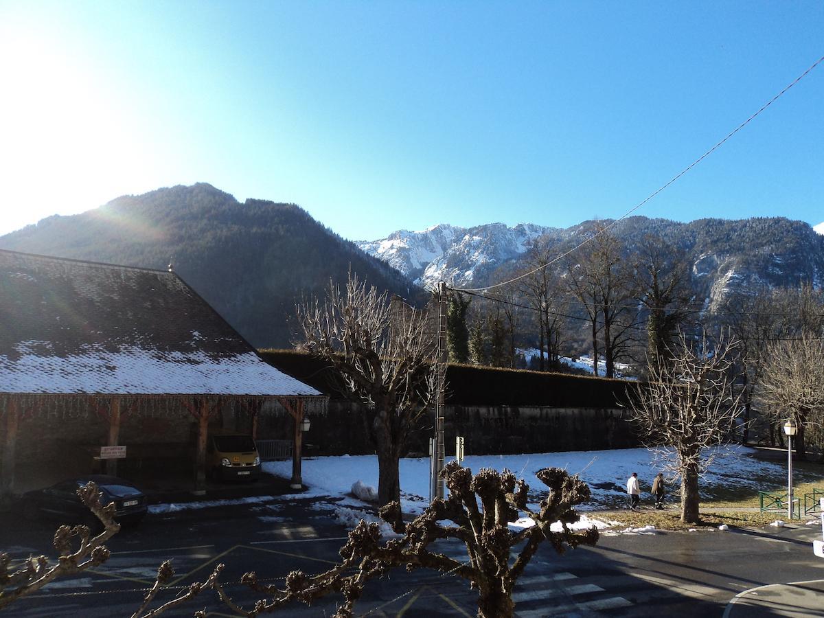 Les Tilleuls Le Biot Esterno foto